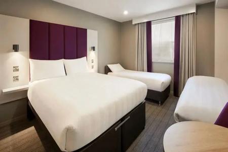 Premier Inn City Centre South - 4