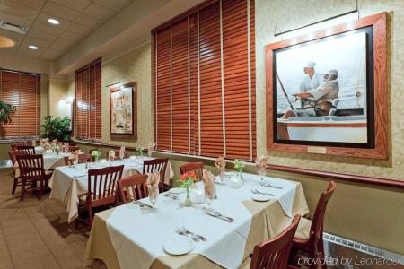 Holiday Inn & Suites, An Ihg - 20