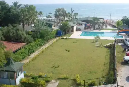 Side Linda Apart - 13