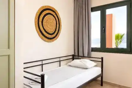 Nisea Samos - 65