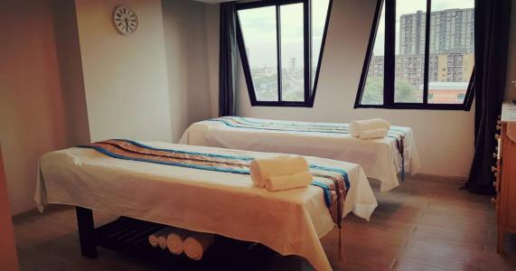 The Xtreme Suites - 1