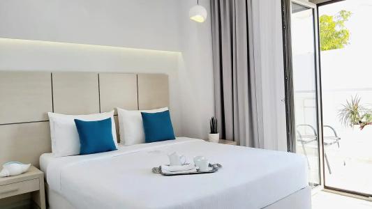 Akrogiali Exclusive (Adults Only) - 94