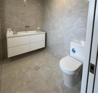 Burleigh Beach Tower - 244
