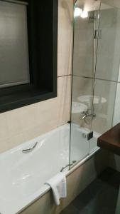 Silken Axis Vigo - 8
