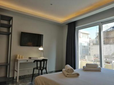 24K Athena Suites - 37