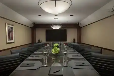 Embassy Suites - 13