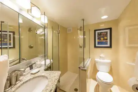 Georgetown Inn - 8