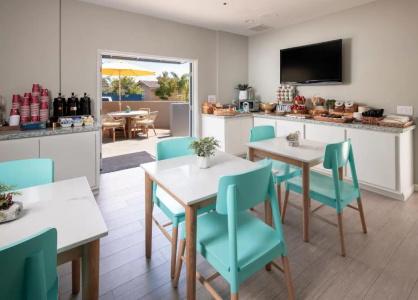 Mariposa Inn and Suites - 7