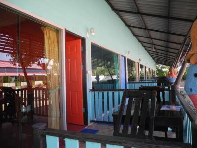 Nam Pueng Place 2 - 4