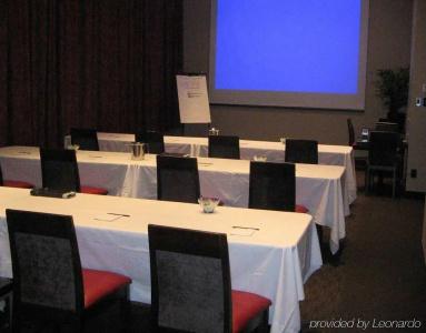Embassy Suites by Hilton - - 13