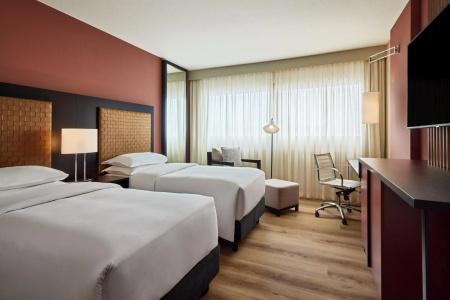 Sheraton Frankfurt Airport & Conference Center - 12