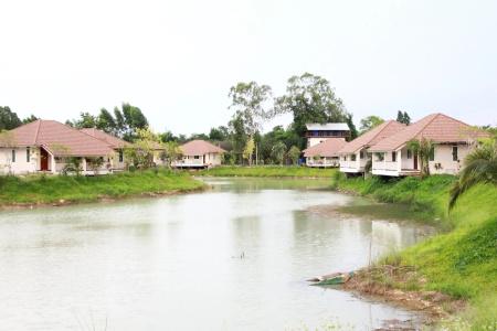 Pirom Lake and - 13
