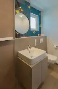 DD Suites Serviced - 72