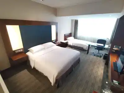 Holiday Inn Shanghai Pudong, An Ihg - 5