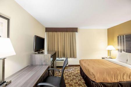 Quality Inn - 5