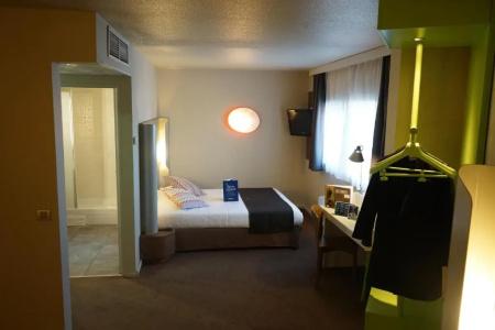 Campanile Roissy - 69