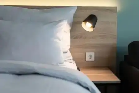 sylc. Apartment– Serviced - 100
