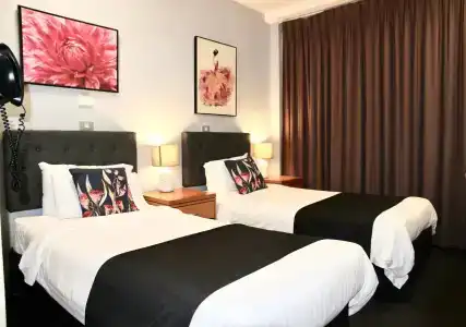 Mariners Court - 29