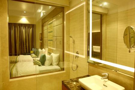 The p l Palace - 7