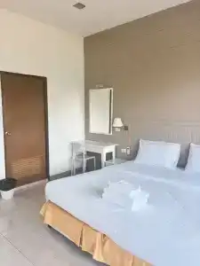 Lunarhut Resort - 52