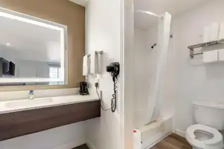 Travelodge By Wyndham San Antonio Lackland a f b - 20