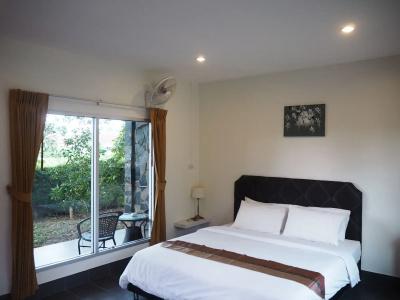 Canal Resort - 1