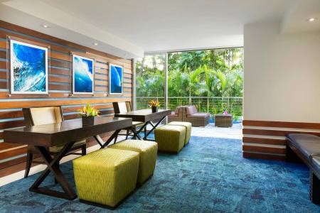 Courtyard by Marriott Waikiki Beach - 11