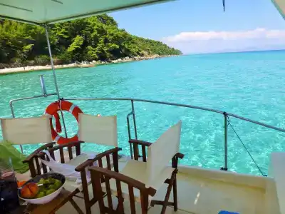 Akrogiali Exclusive (Adults Only) - 19