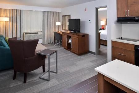 Hampton Inn & Suites by Hilton University NW - 56