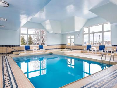 Four Points by Sheraton - 13