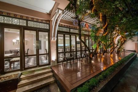 Salil Sukhumvit Soi 8 - 45