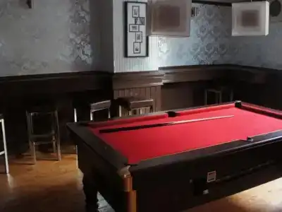 The Crown & Anchor - 10