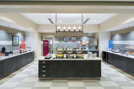 Hampton Inn & Suites Airport Avion Park Westshore - 10