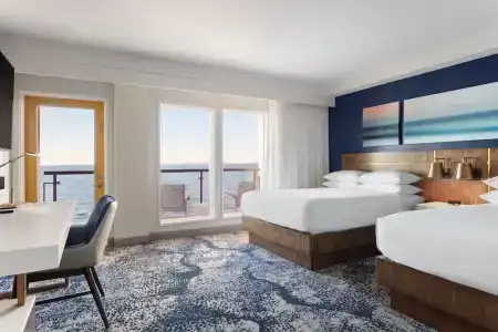 Deltas by Marriott Virginia Beach Bayfront Suites - 30