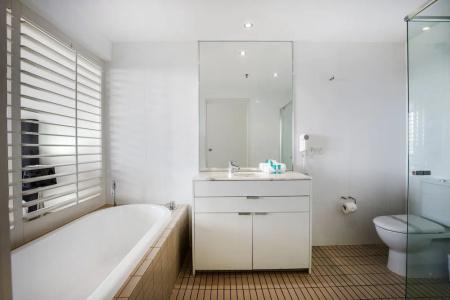 Ultra Broadbeach - 46
