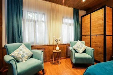 Cube Suites - 3