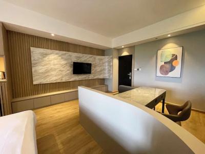 Boss Mansion - 241
