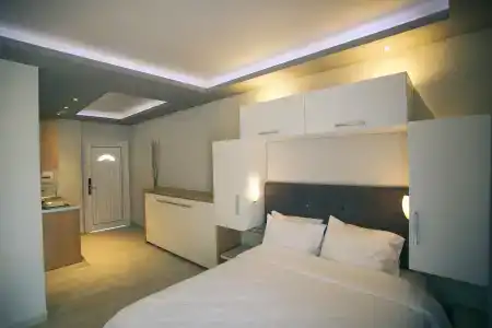 Royal and Suites - 10