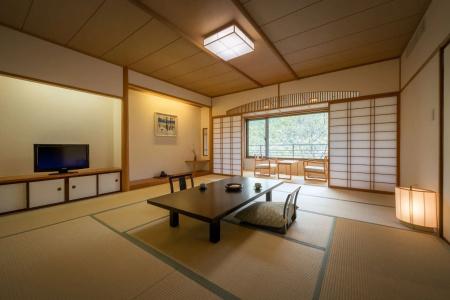 Iizaka Onsen Surikamitei Ohtori - 16