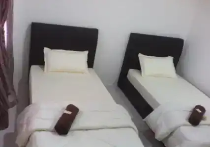 Tokman Inn - 1