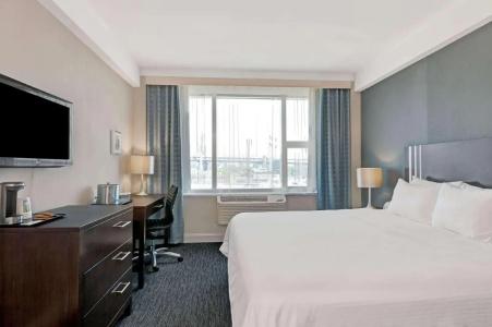 Wyndham Garden Long Island City - 35