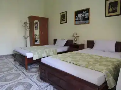 Hai Trang - 25