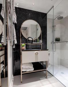 Glasgow Monceau by Patrick Hayat - 13