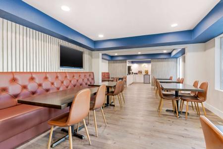 Quality Inn Near Orlando Airport Florida Mall - 9
