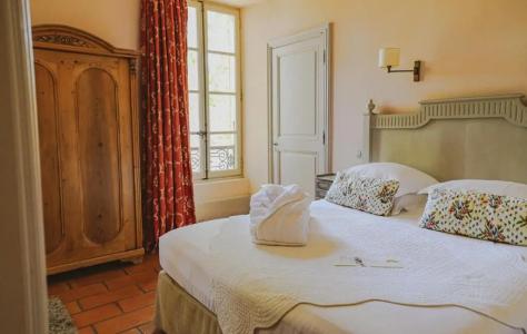 Chateau De Roussan - 46
