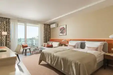 Amelia - Premium All Inclusive - 24