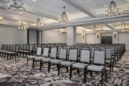 Embassy Suites by Hilton Crystal City National Airport - 36