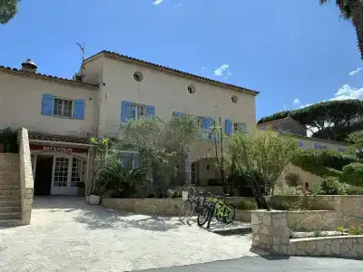 Hôtel Jas Neuf - 11