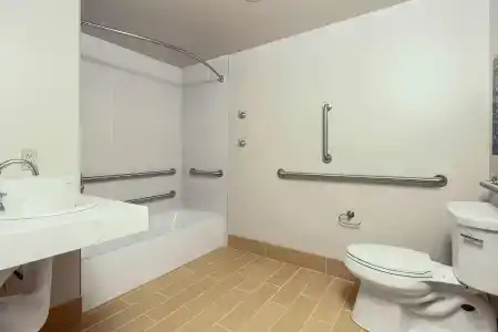 Best Western Plus - 105