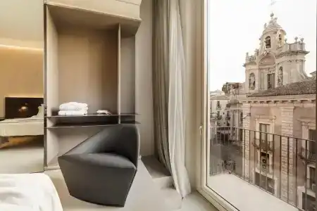 Meo Design Suites & Spa - 9